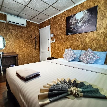 Aenguy Hostel Sukhothaï Extérieur photo