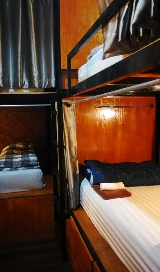 Aenguy Hostel Sukhothaï Extérieur photo