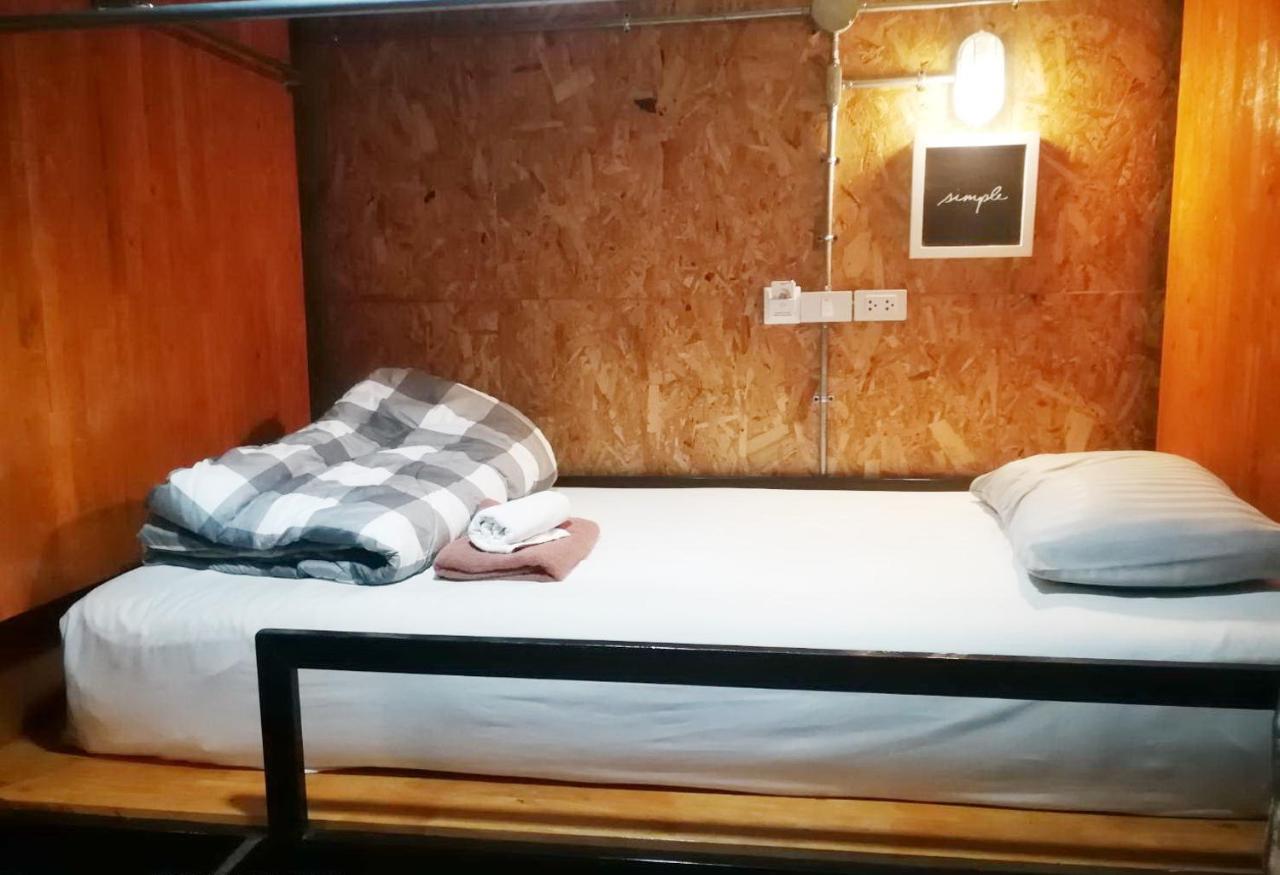 Aenguy Hostel Sukhothaï Extérieur photo