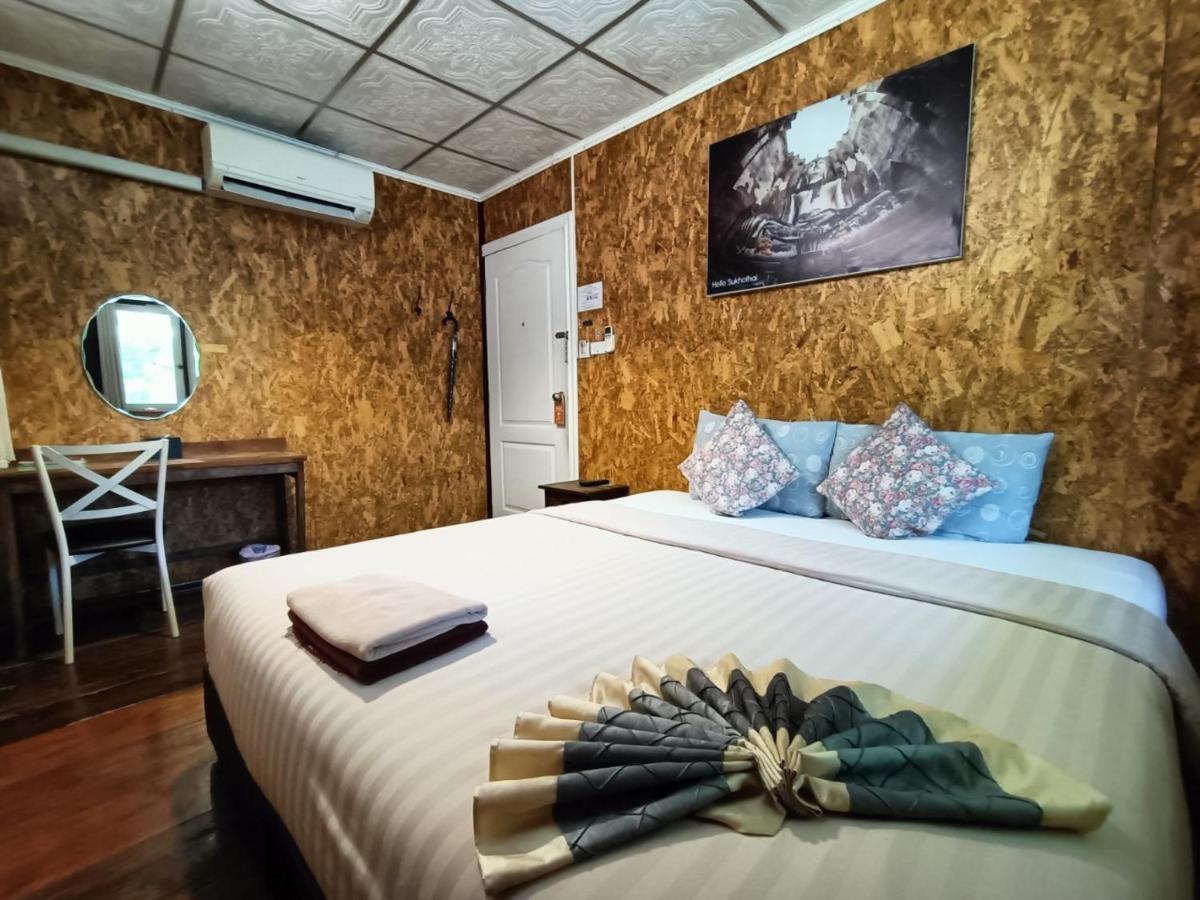 Aenguy Hostel Sukhothaï Extérieur photo
